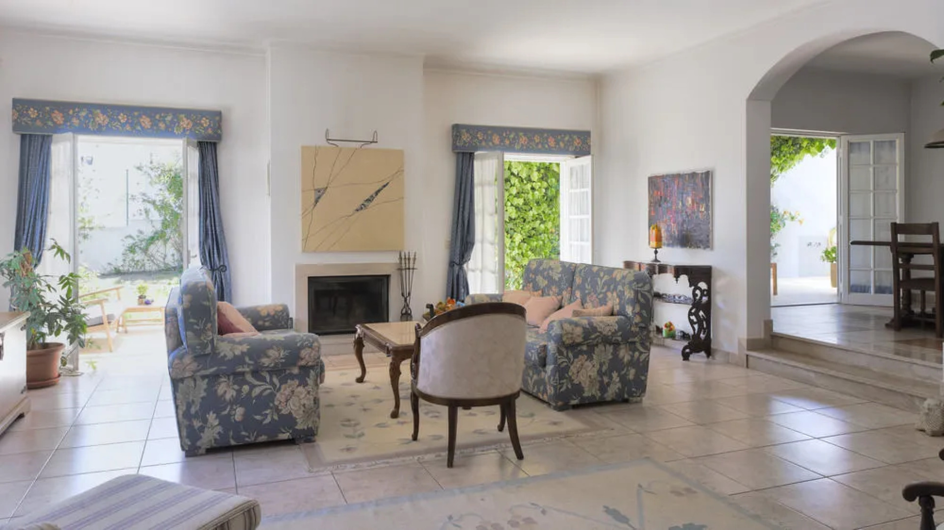 Flow House - Guesthouse & Surf / Kite Surf School