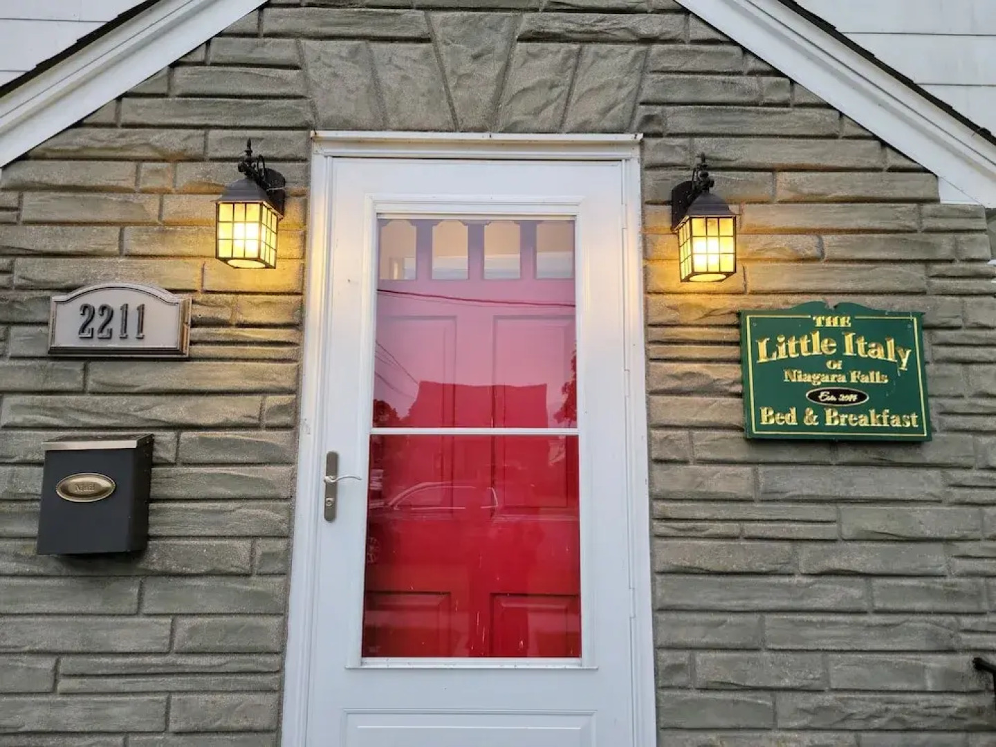 The Little Italy of Niagara Falls Bed & Breakfast
