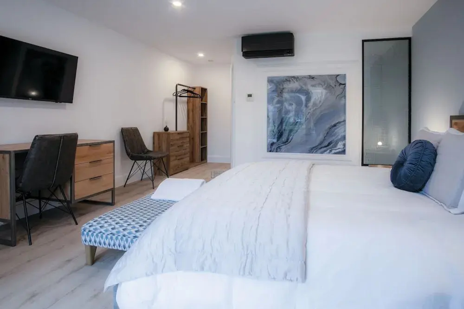 The Sleeping Giant - Pen Y Cae Inn