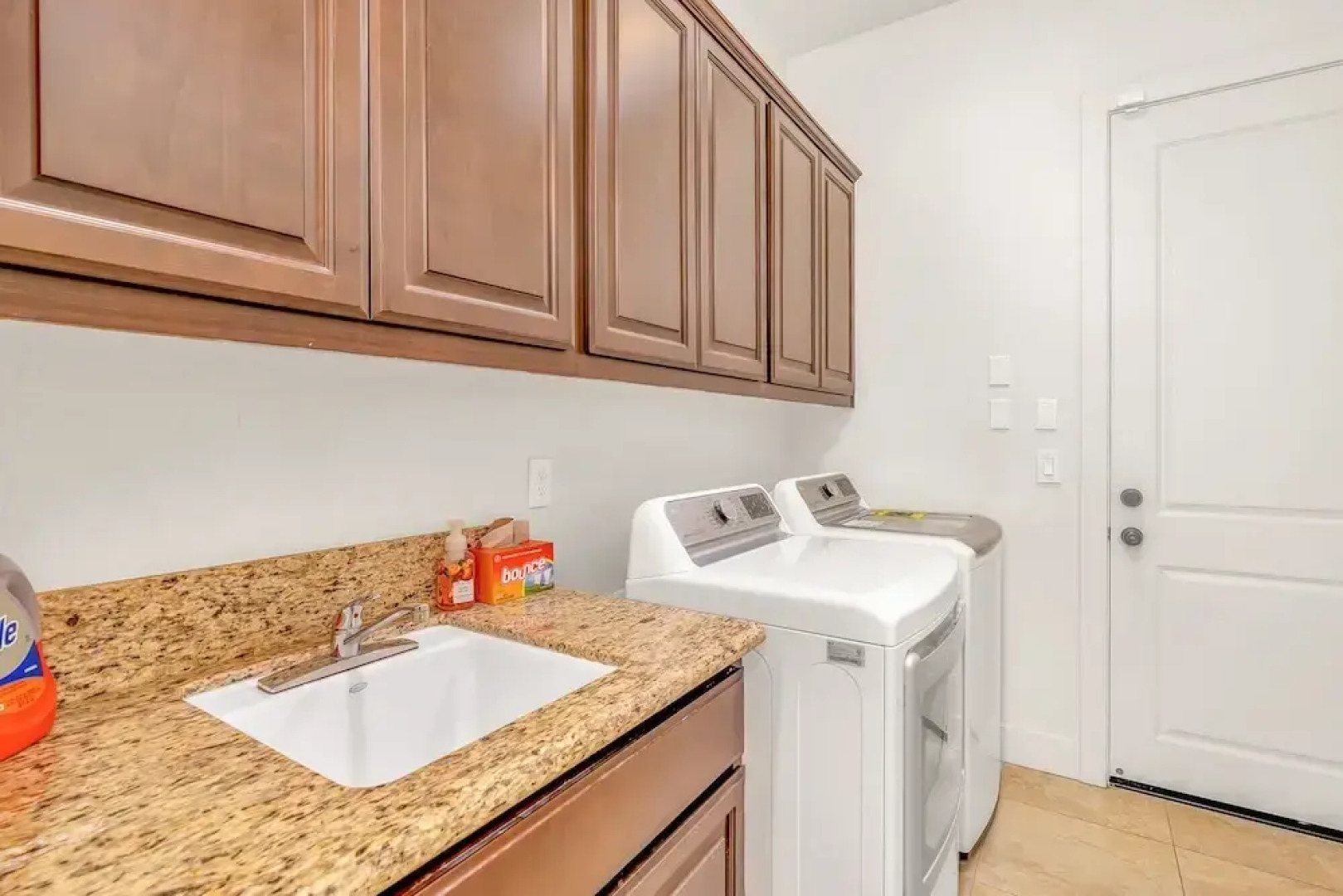 Green Hill Estate - Quiet Retreat