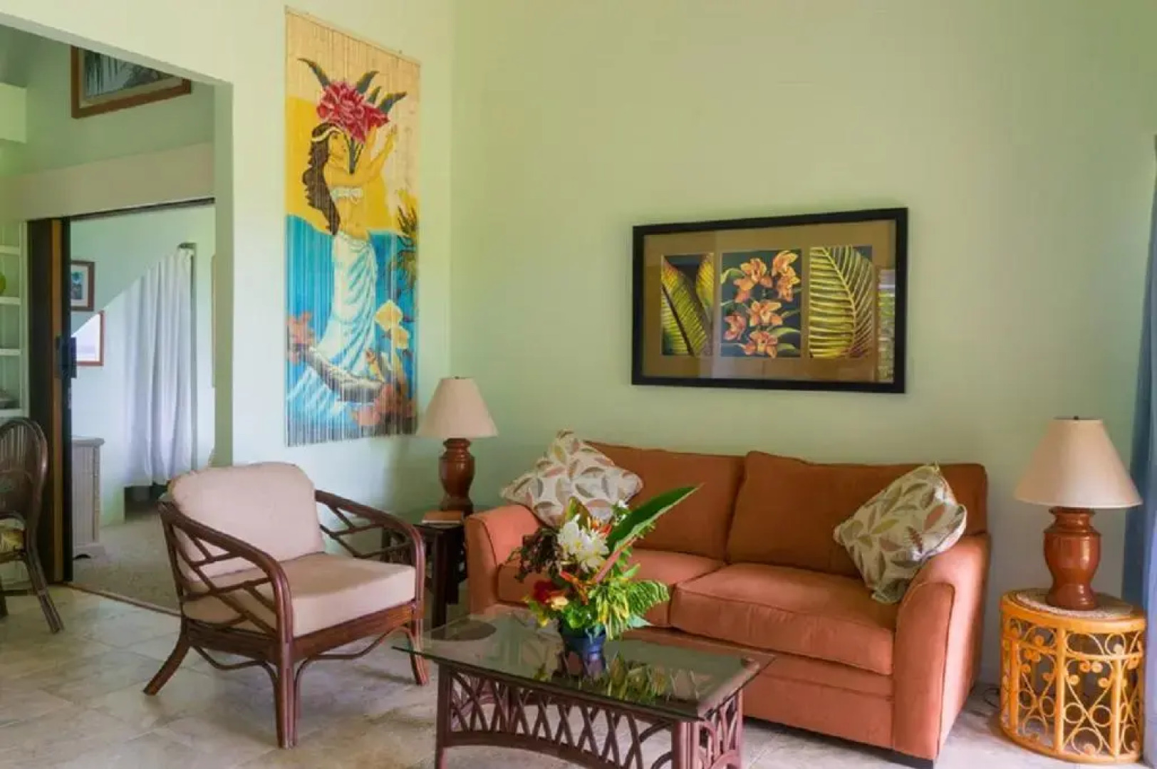 Sealodge J1-ground floor with oceanfront views, king bed, pool & more