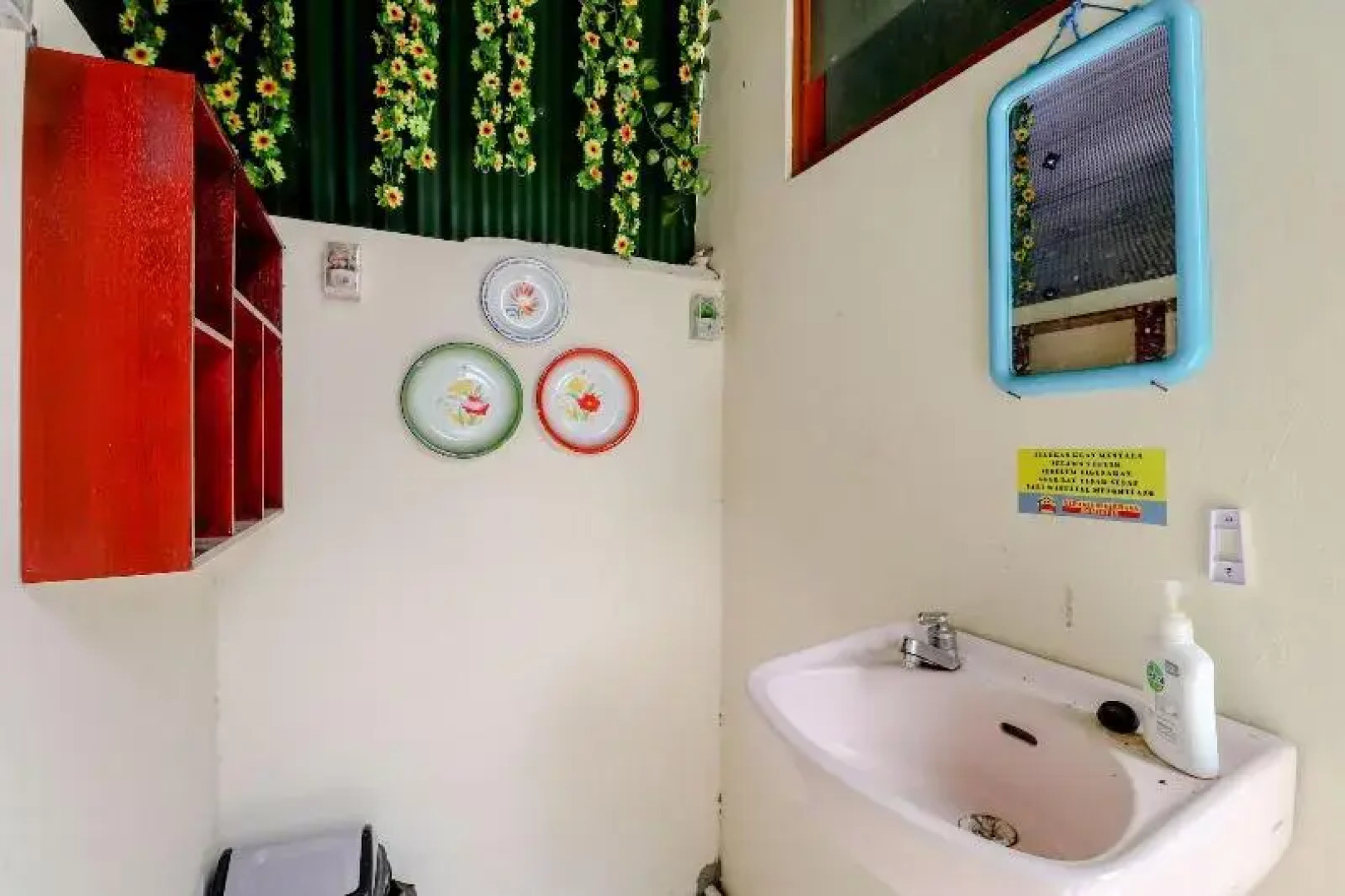 Bahagia Sederhana Homestay by ZUZU