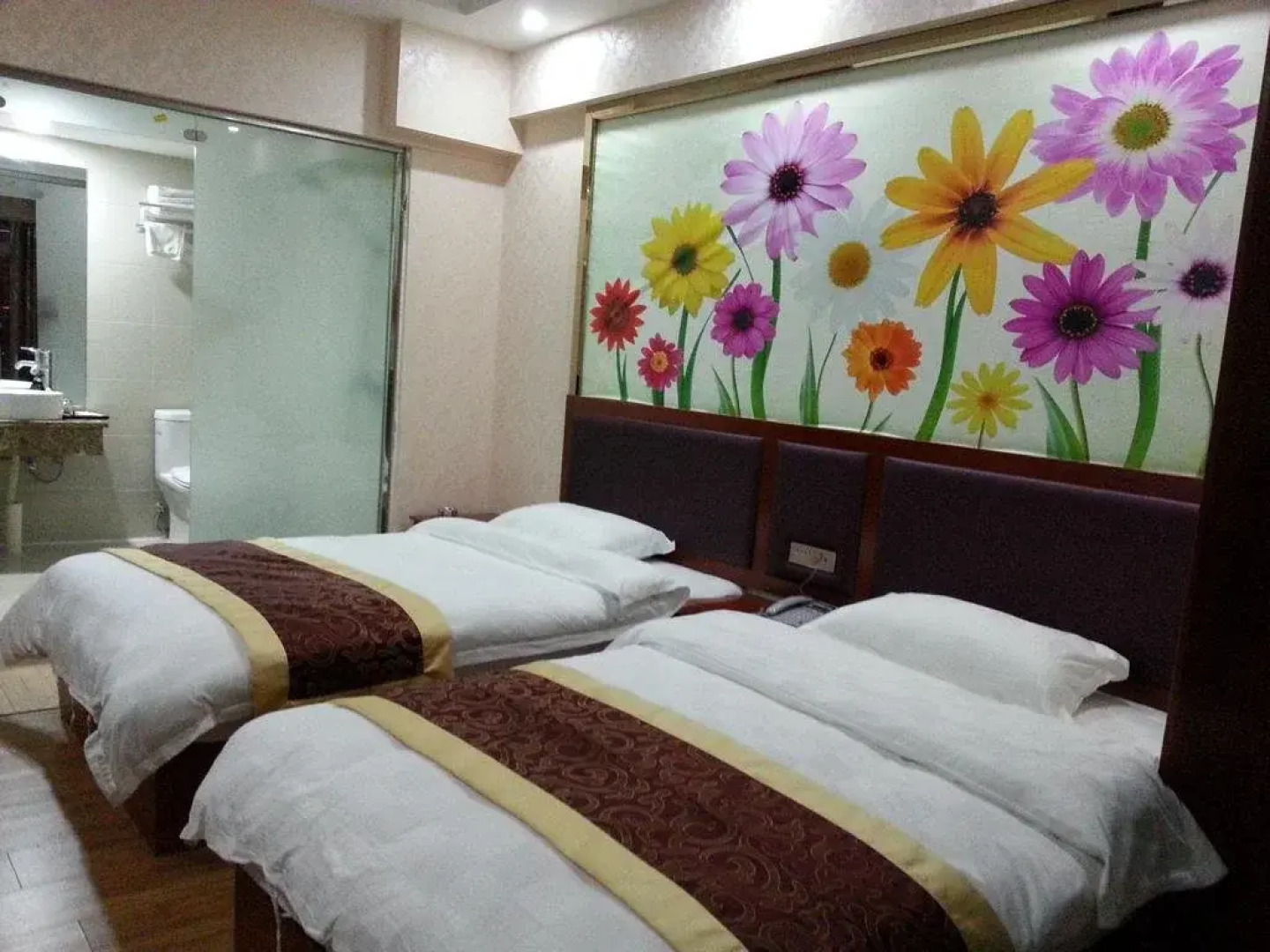Junhao Business Hotel