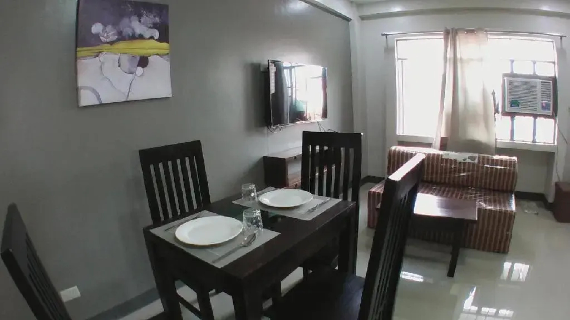 Beinte Singko de Marso Apartments