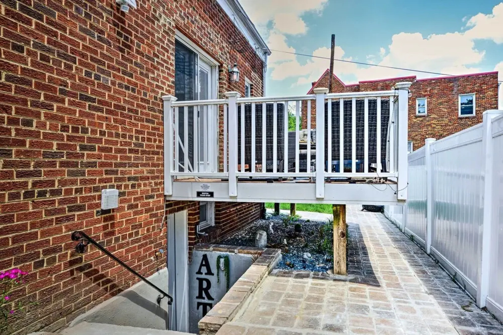 Stylish DC Studio ~ 5 Mi to National Mall!