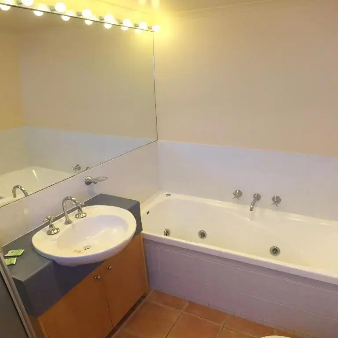 Horizons Beachfront Apartment