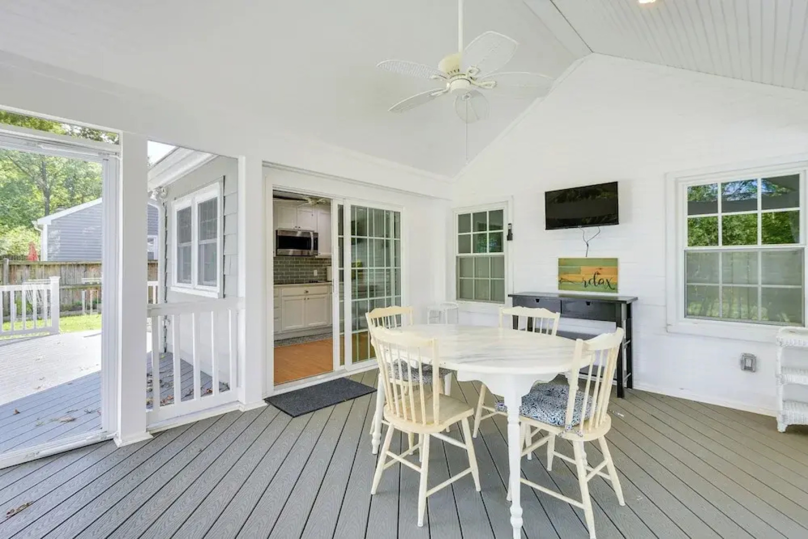 13 Mi to Annapolis: Dog-friendly Home w/ Fire Pit!