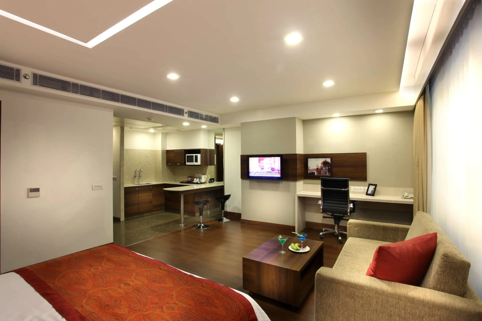 Mahagun Sarovar Portico Suites Ghaziabad