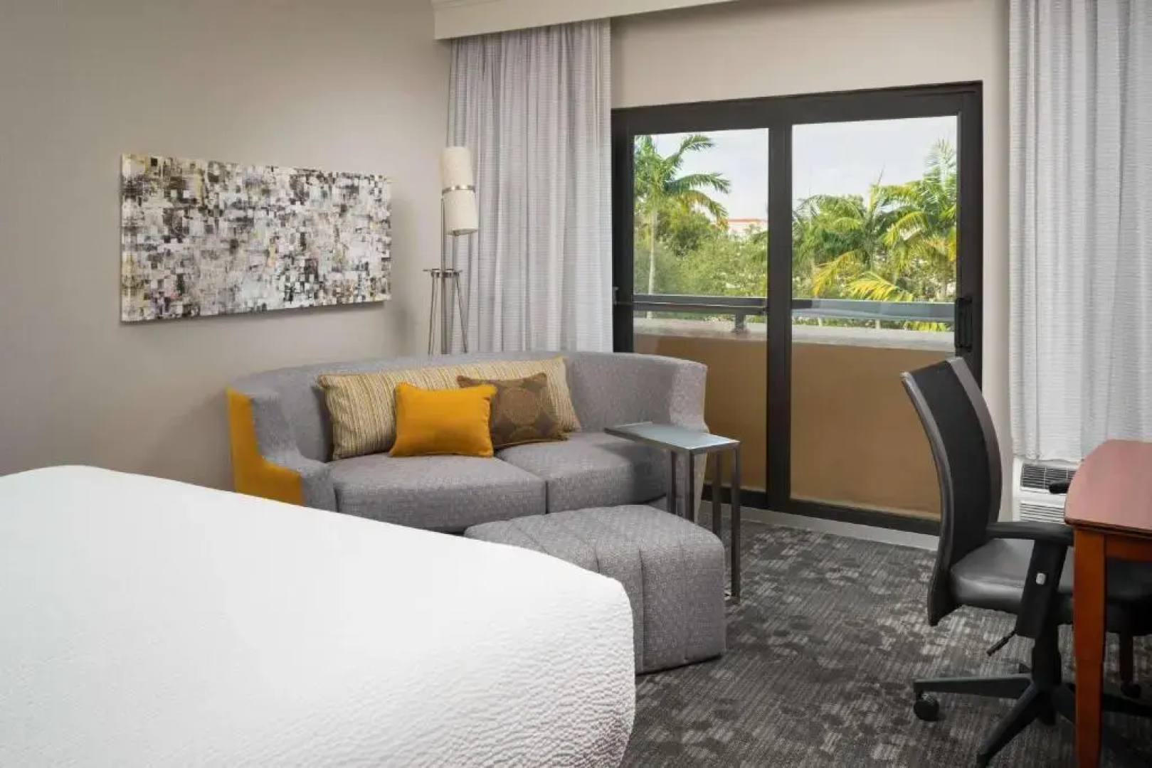 Sonesta Select Miami Lakes