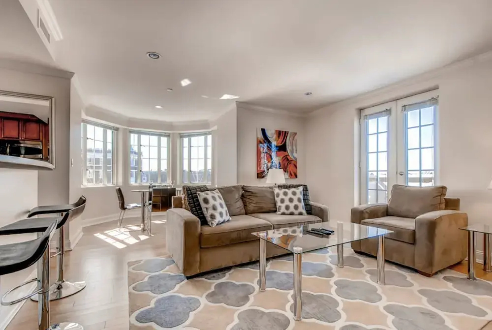 Global Luxury Suites at the Riverway