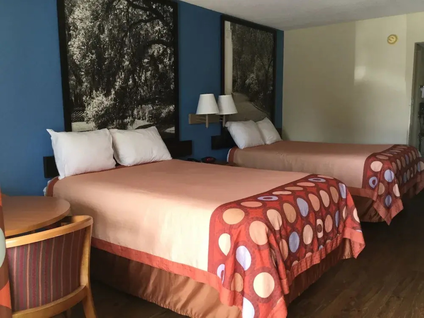 Super 8 Motel - Walterboro