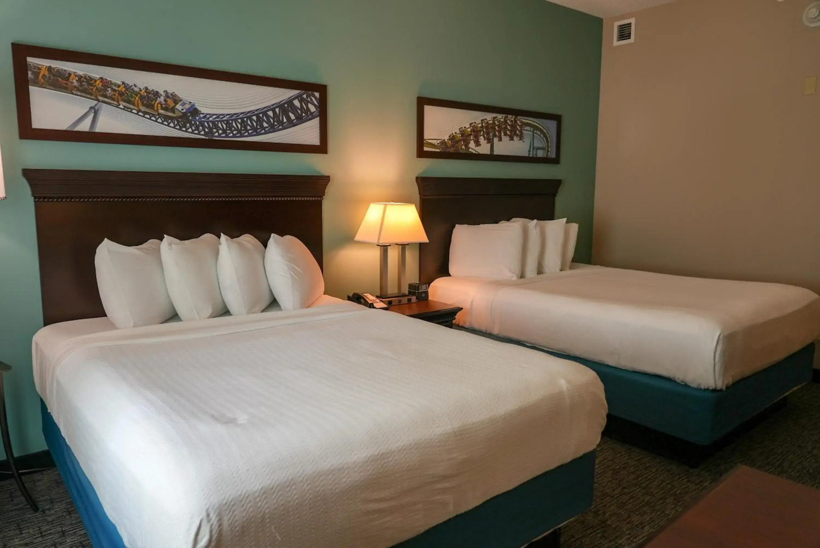 Cedar Point's Express Hotel