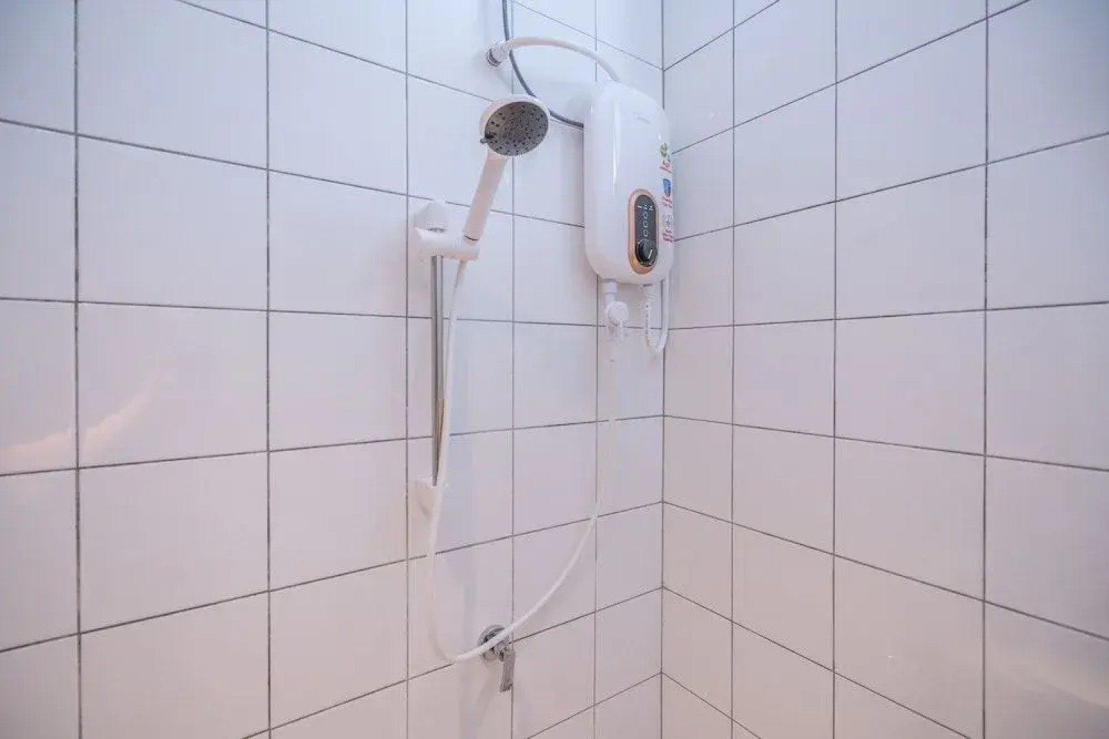 Oyo Home 89574 Studio Imperio