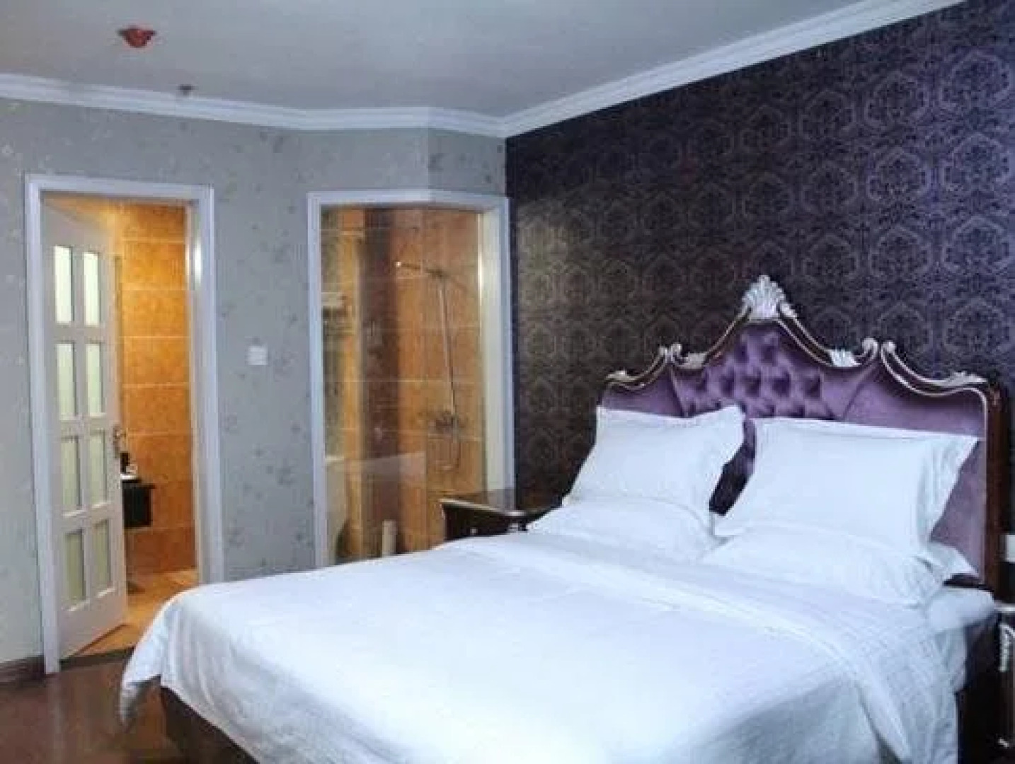 Nanjing Xinzhilv Garden Hotel