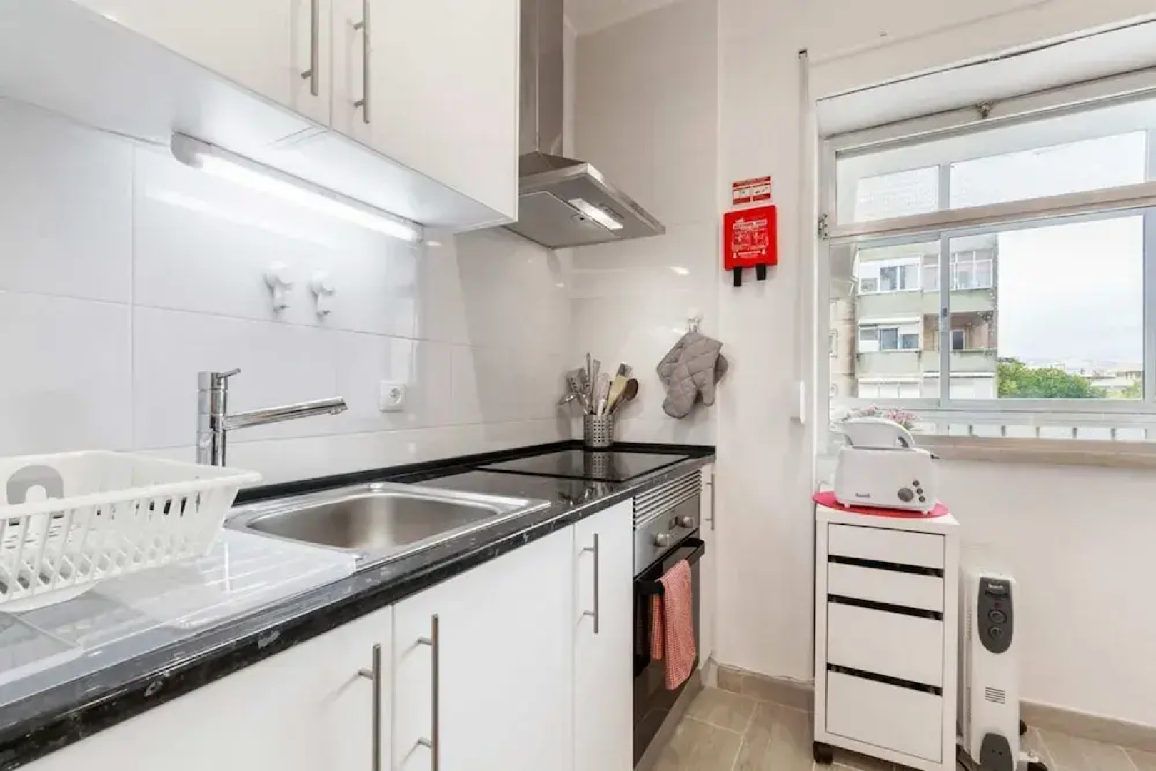 Beautiful 1 Bedroom Apartment Near Benfica