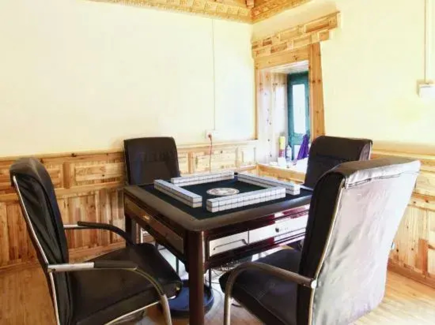 Danba County Gezuo Hotel