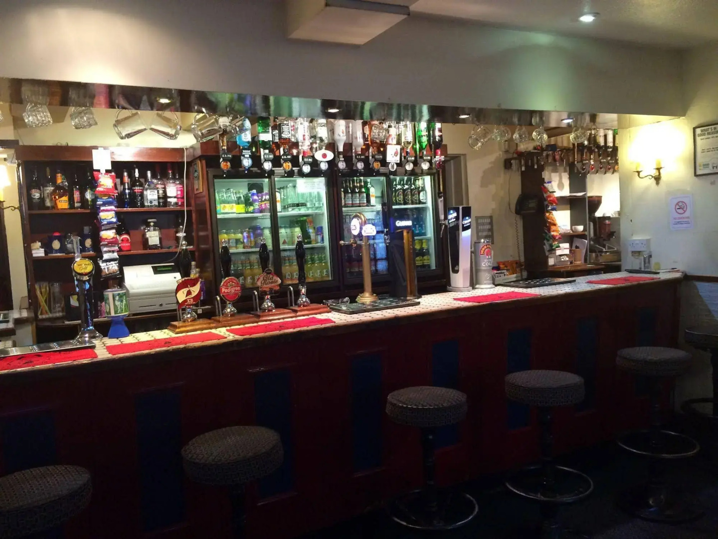 Half Moon Hotel and Restaurant