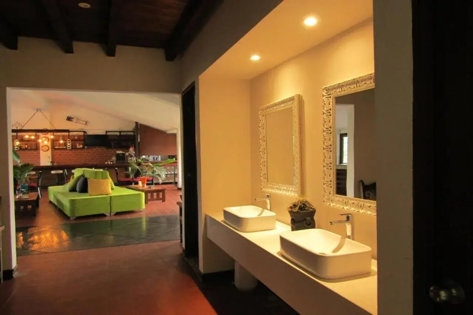 Hotel Bambu Inn
