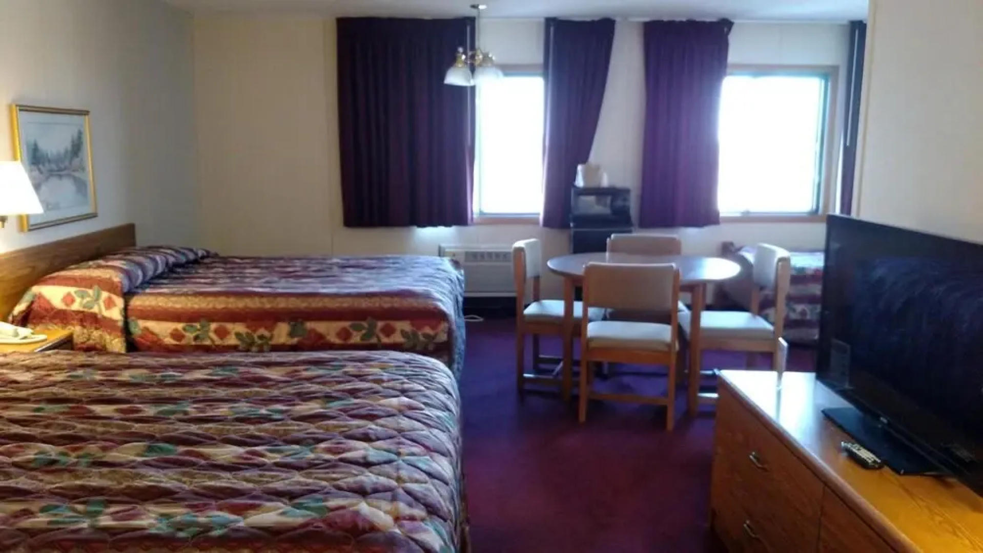 Beartooth Inn