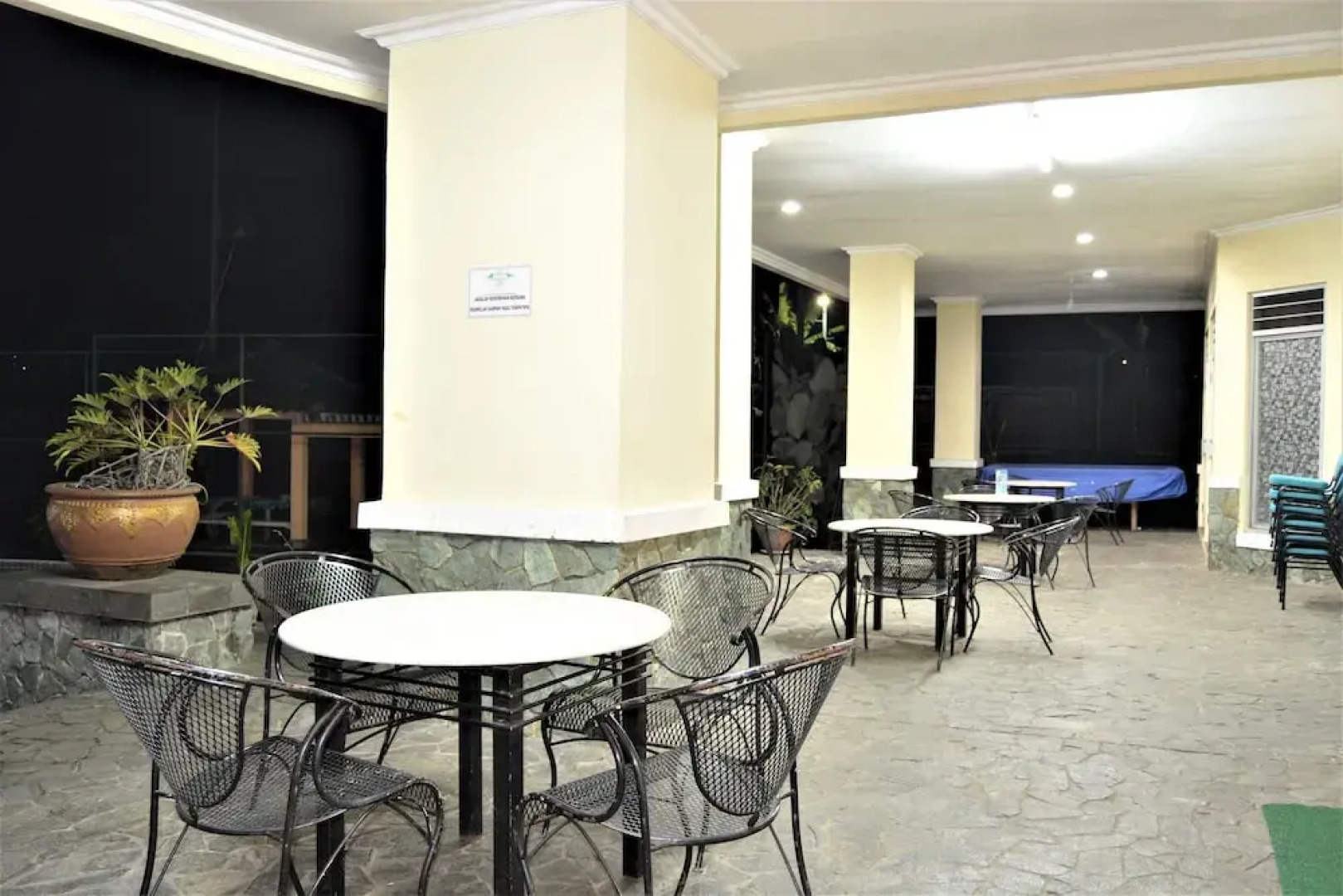 ZEN Rooms Basic Cipanas Km.78