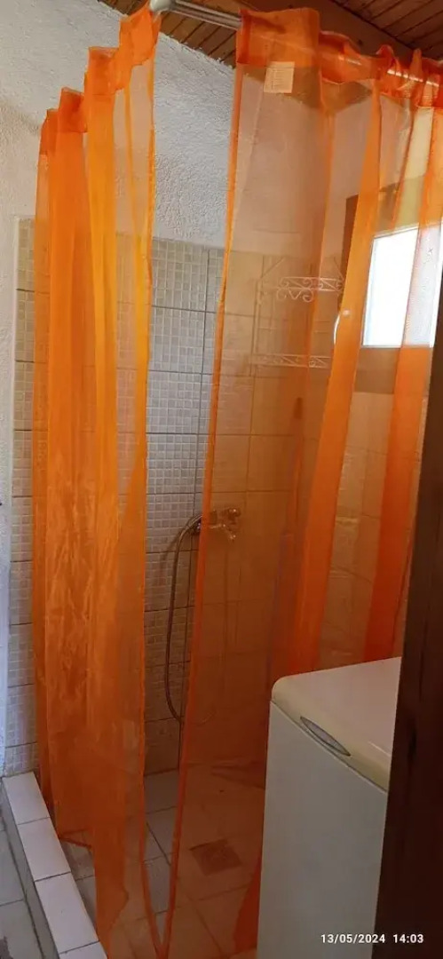 Family Villa in Sani - Sleeps 6 - Parking - Wifi