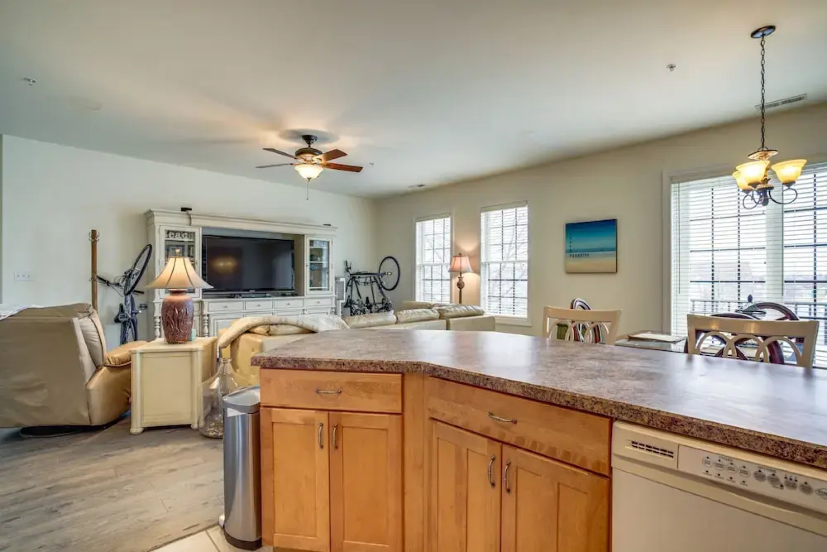 4 Mi to Beaches: Pet-friendly Lewes Condo!