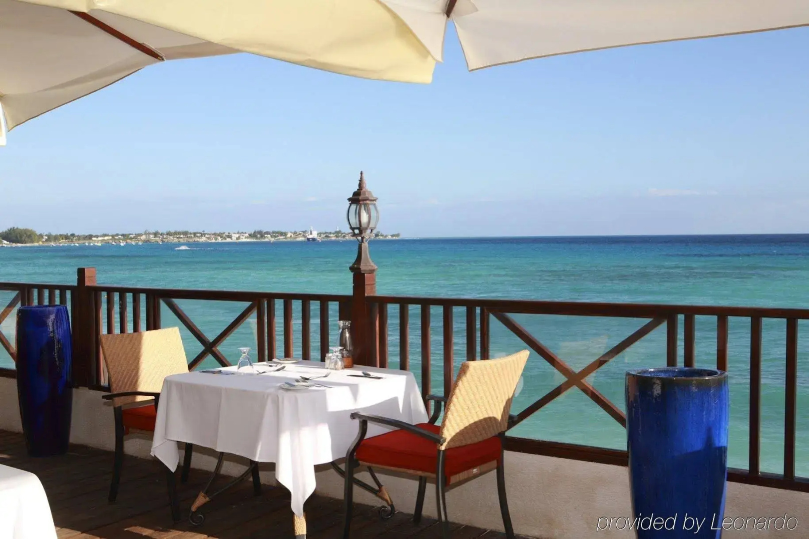 Sea Breeze Beach House by Ocean Hotels - All Inclusive