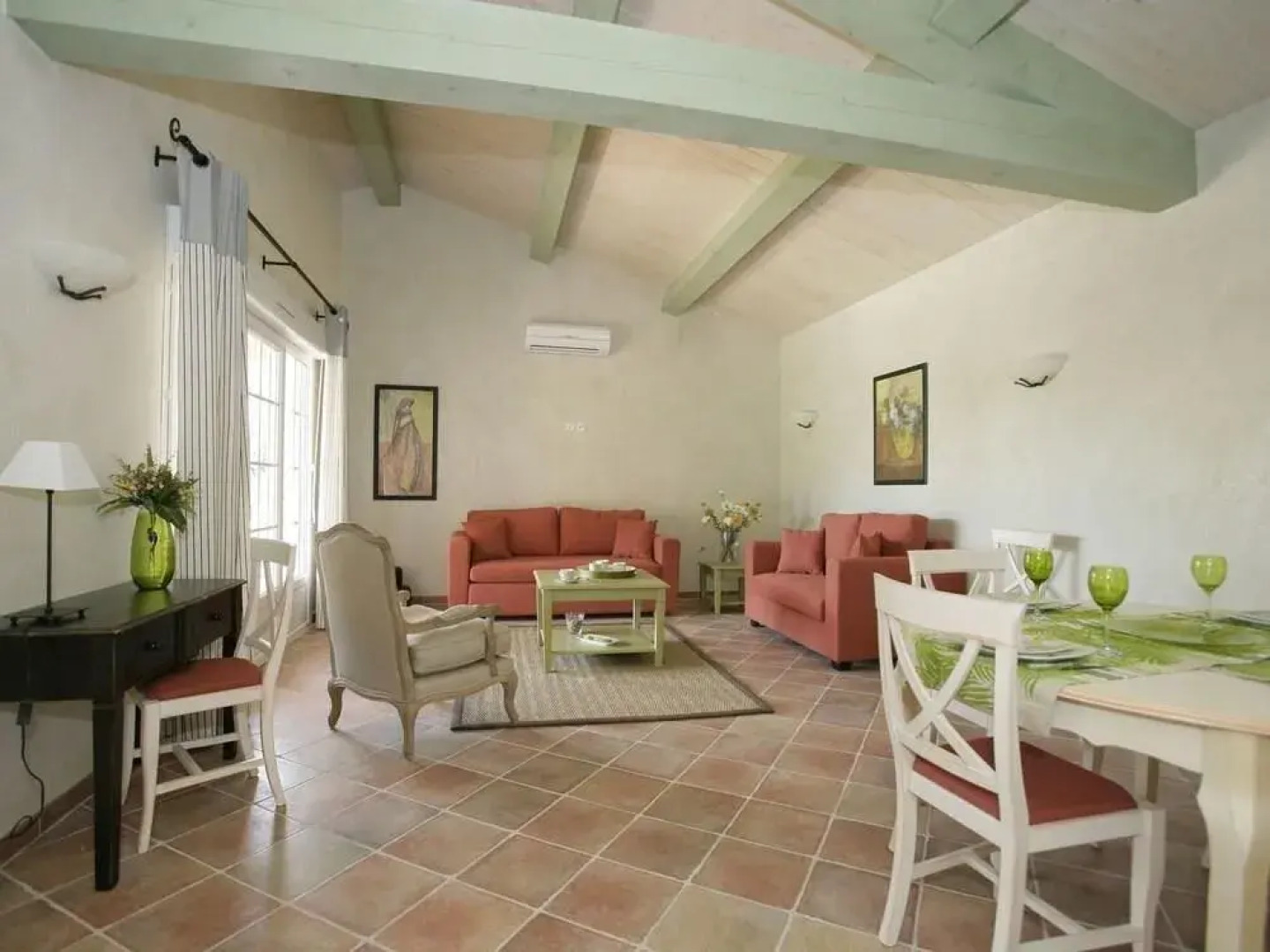 Beautiful Apartment With AC, Near Lac de Saint-cassien