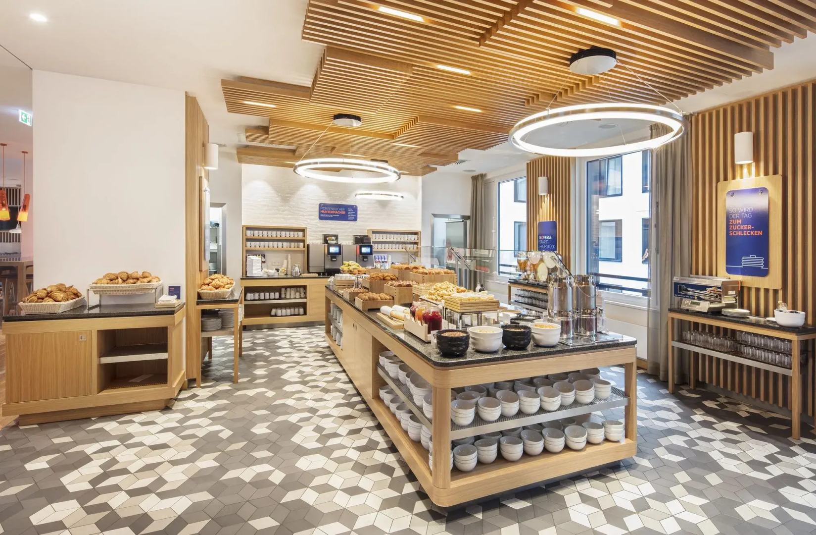 Holiday Inn Express Munich City West by IHG