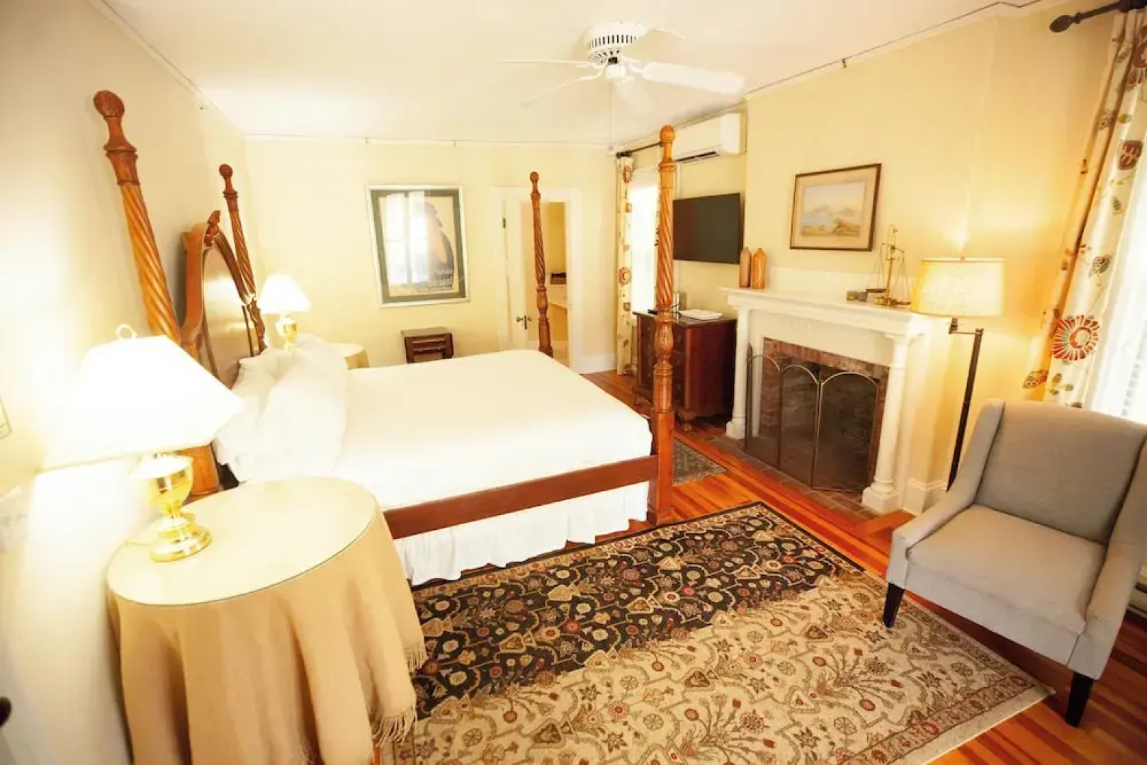 Yellow House Inn
