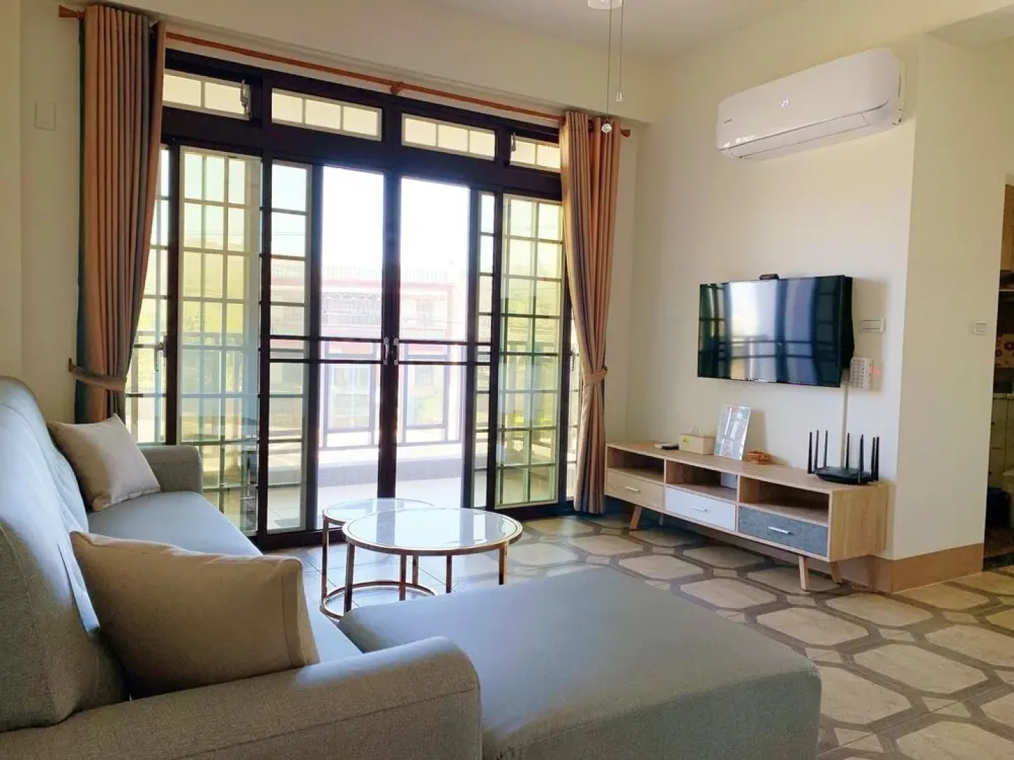 Circle Circle Homestay