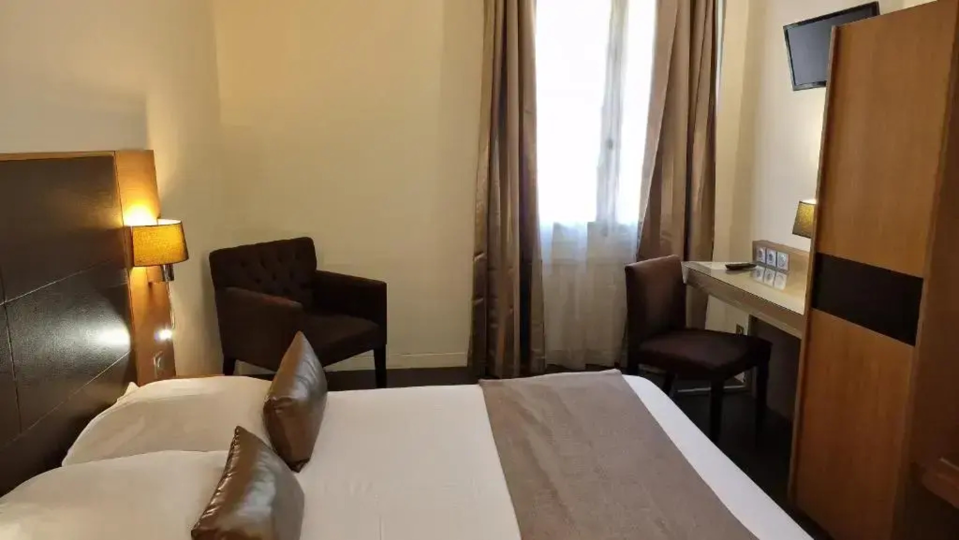 Hotel Du Centre Et Du Lauragais