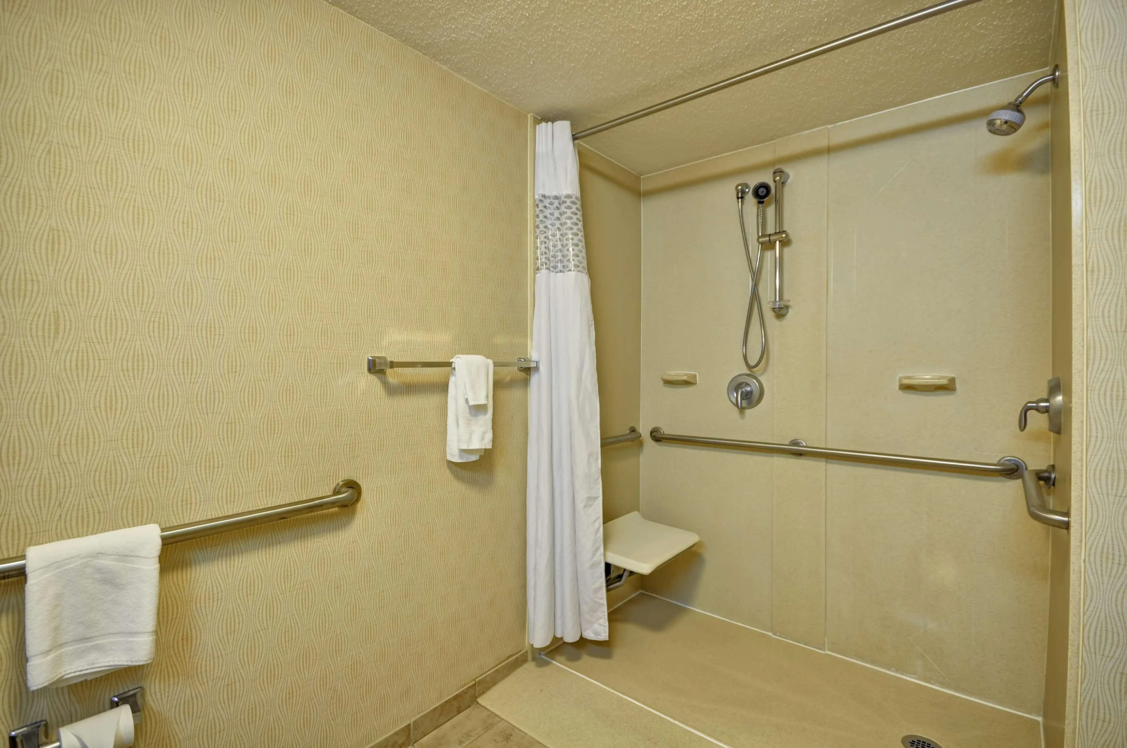 Hampton Inn Cleveland-Westlake