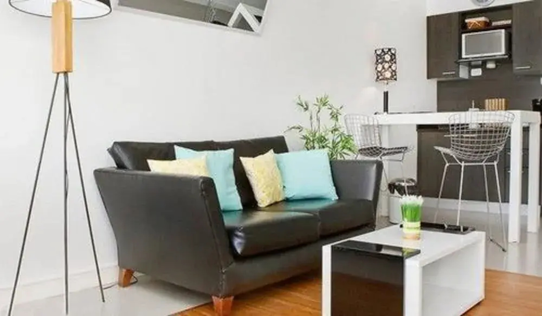 BA Hollywood Apartments