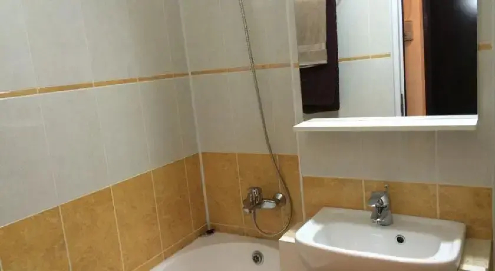 Modern Central Studio in Ploiesti