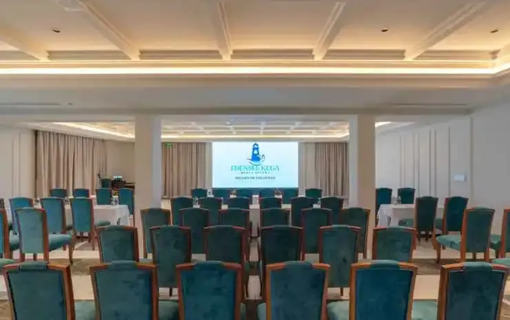 Edensee Kega Beach Resort