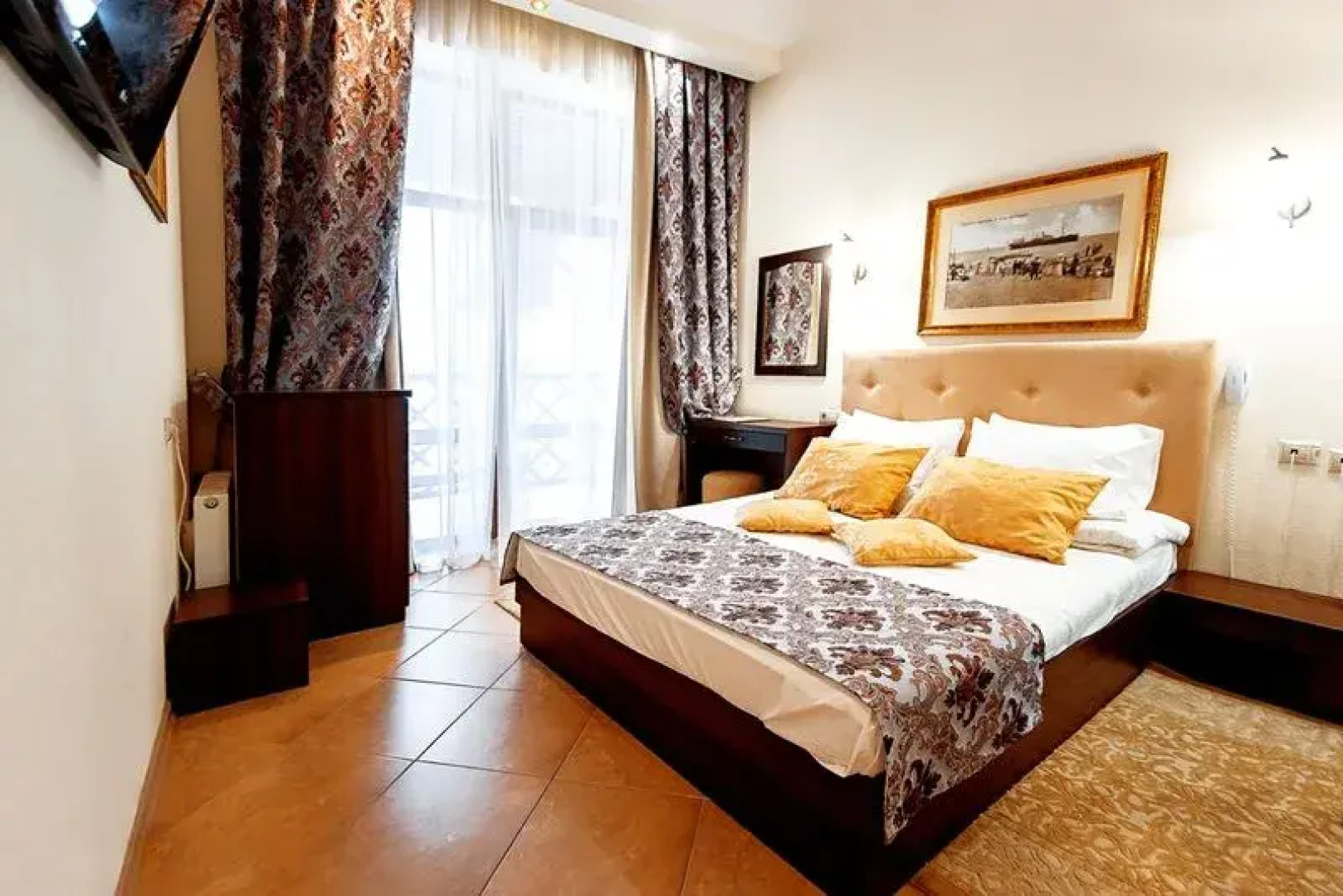 Винтаж-отель Новый Свет