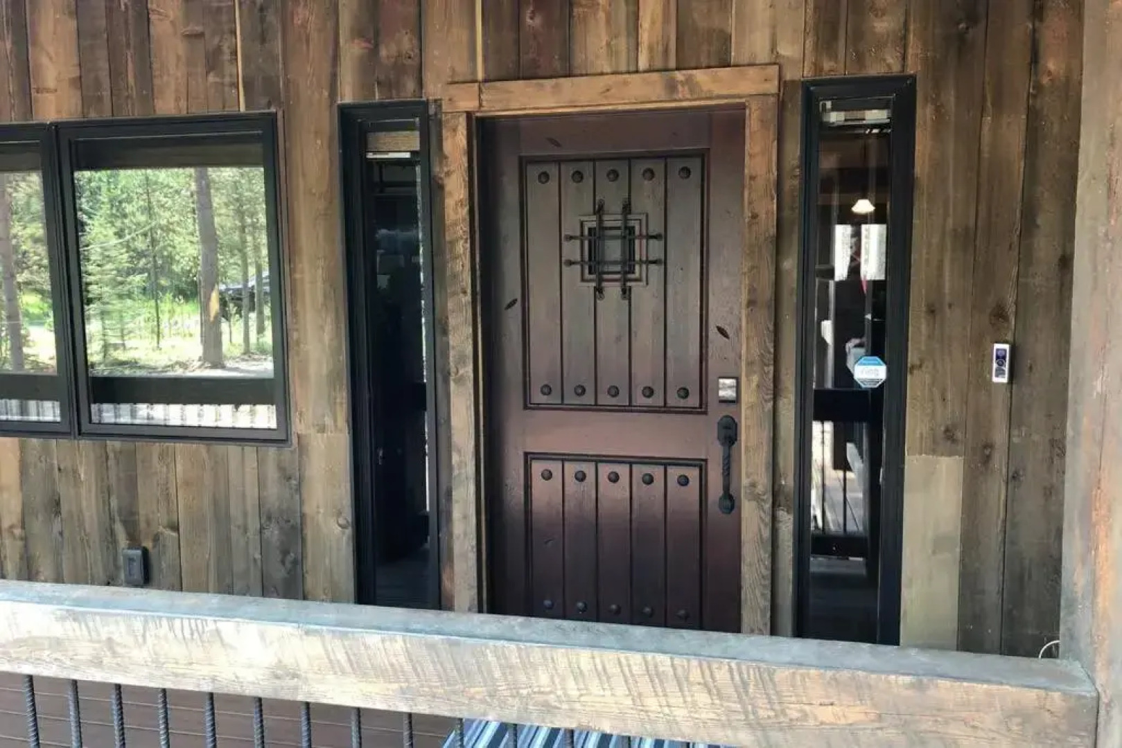 Yellowstone Crossing Lodge