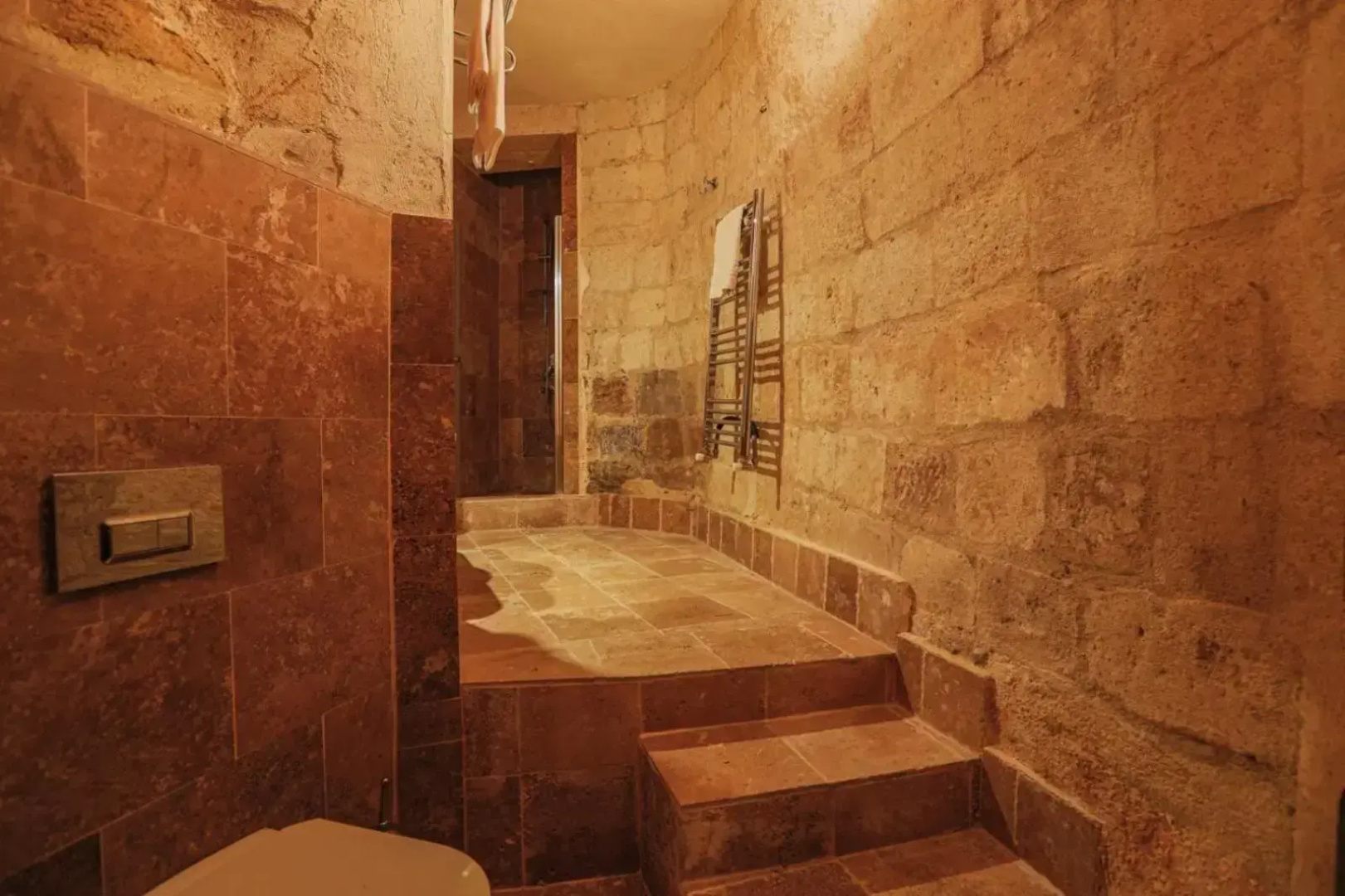 Sinasos Palace Cave Hotel