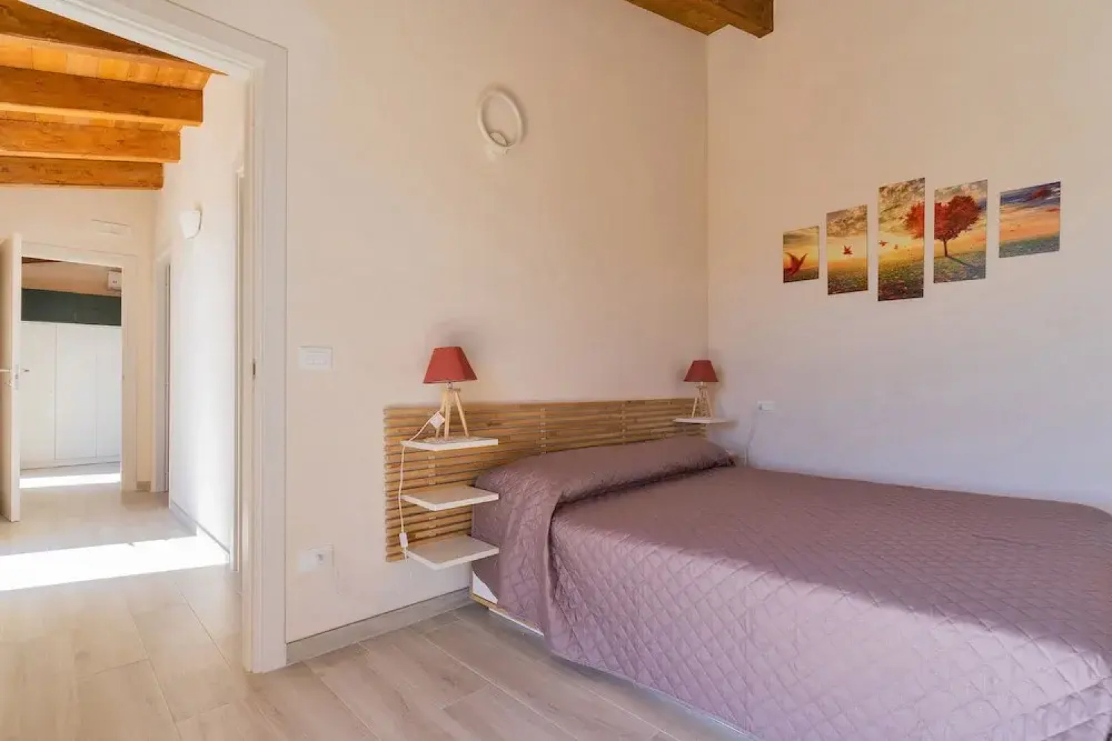 2873 Villa Pussacra by Barbarhouse