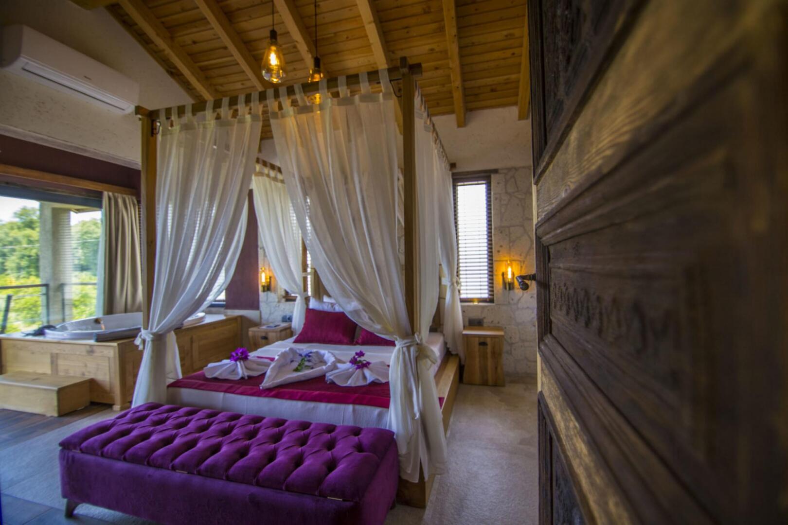 Outstanding Villa With Private Pool and Jacuzzi in Fethiye