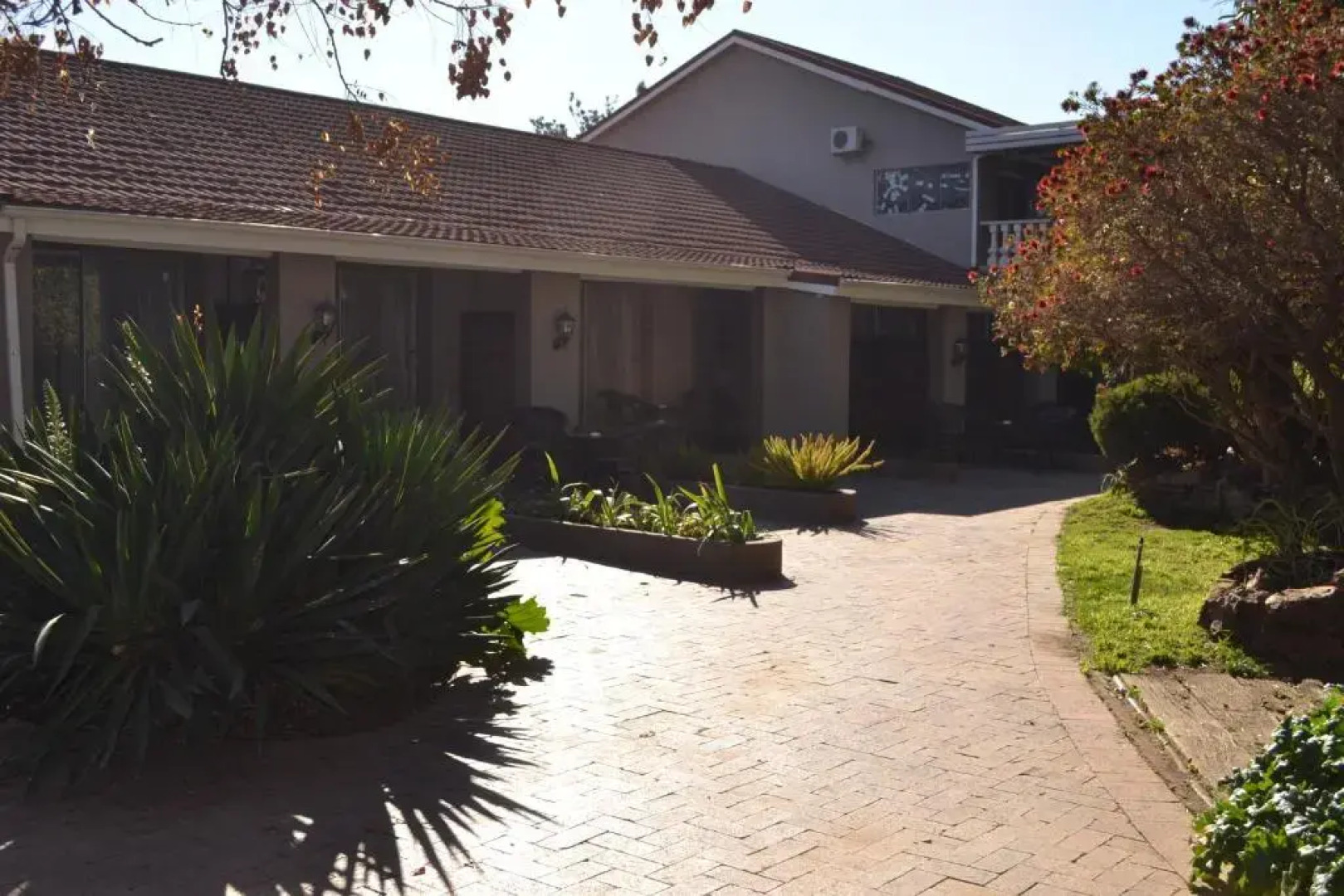 Airport Garden Boutique Hotel