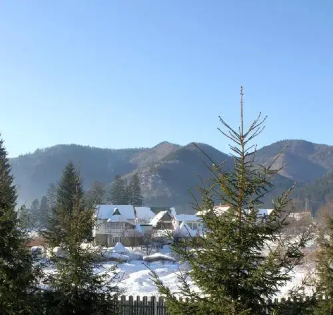 Casa cu Sindrila / Zsindelyes Vendégház