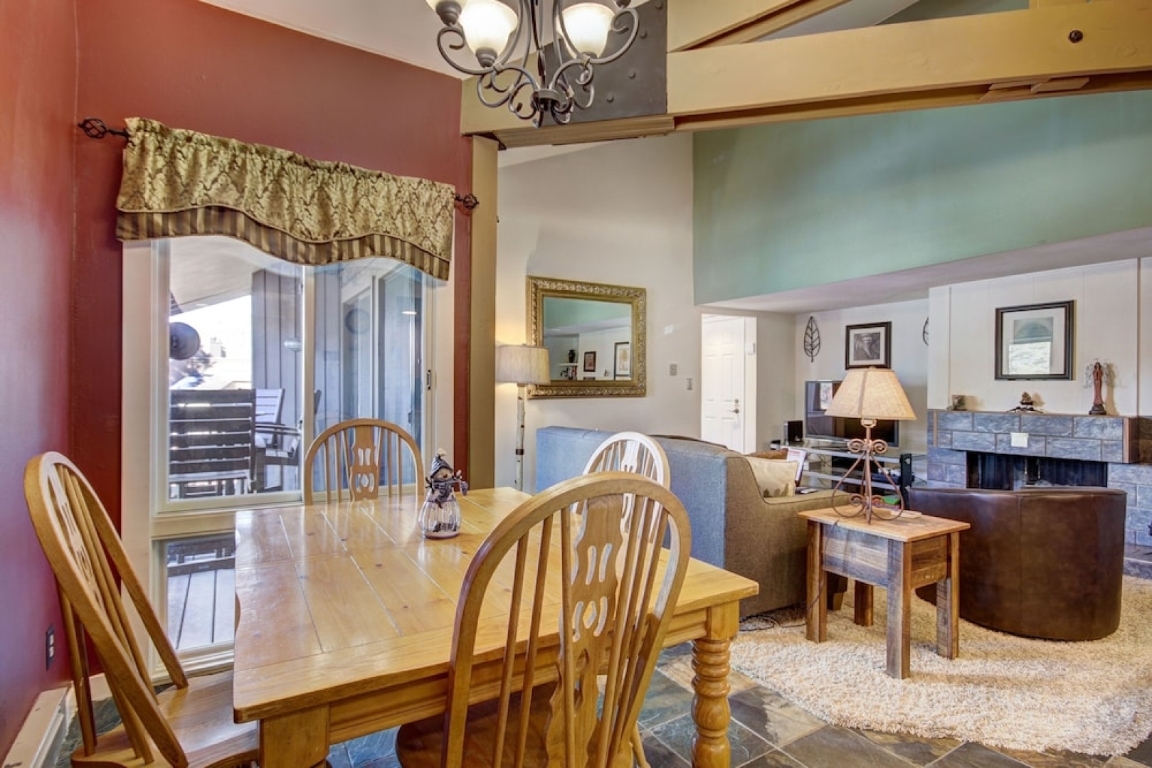 2BR/2BA Condo on Shuttle Route - Wild Irishman 1015 - Pool & more!