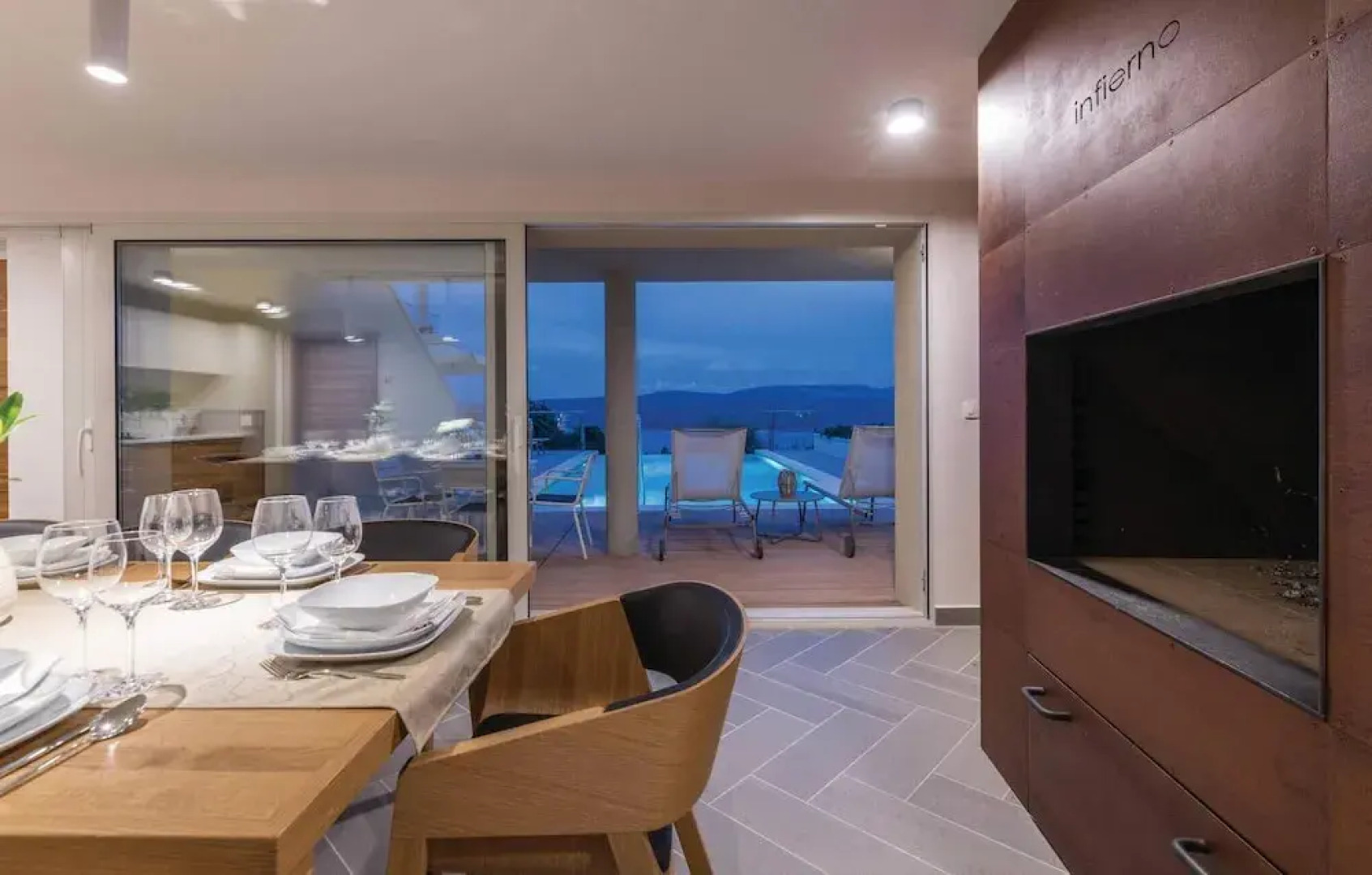 Beautiful Home in Plomin With Jacuzzi, Wifi and 1 Bedrooms