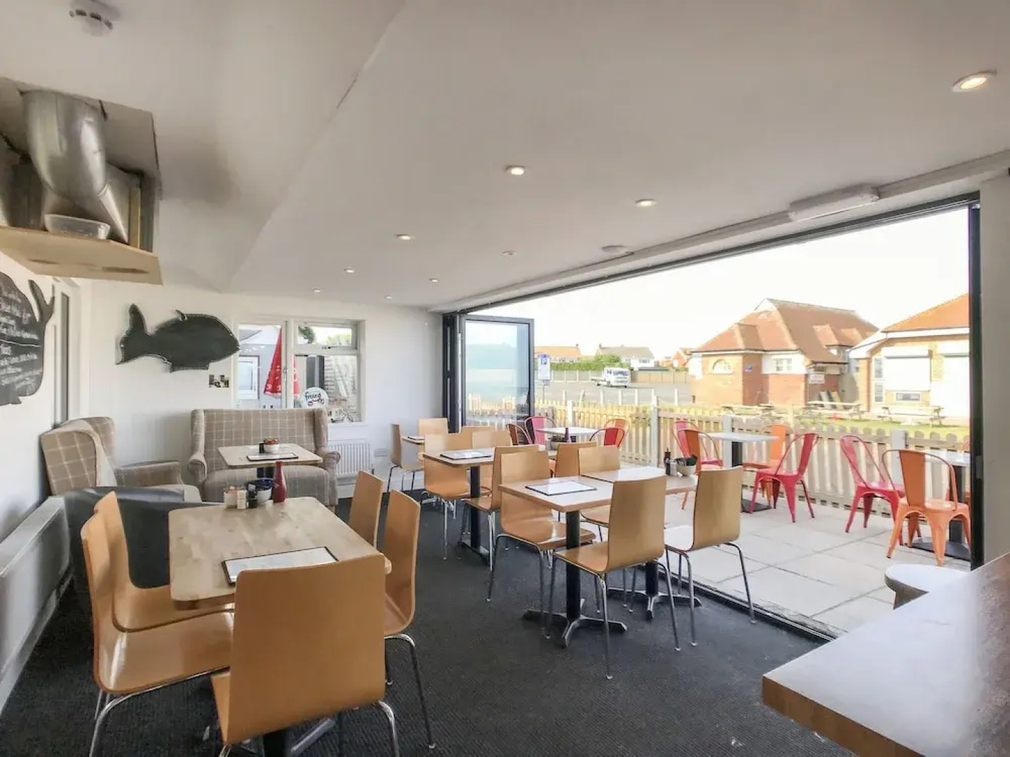 The Waves Bar Cafe B and B Hotel