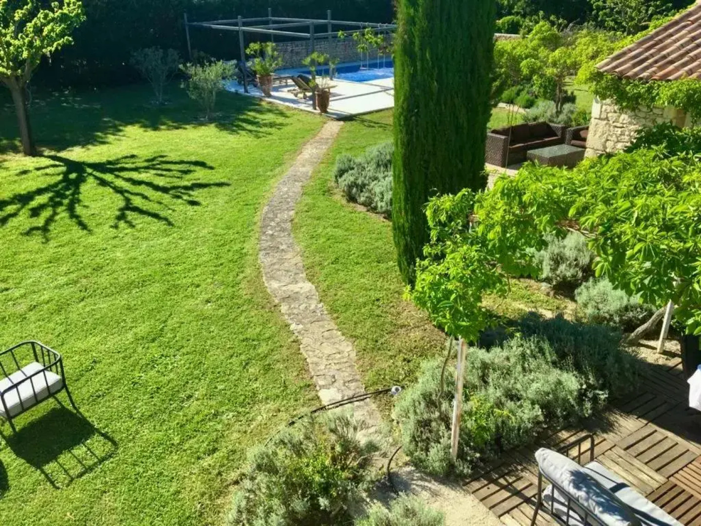 Mas Oréa côté piscine