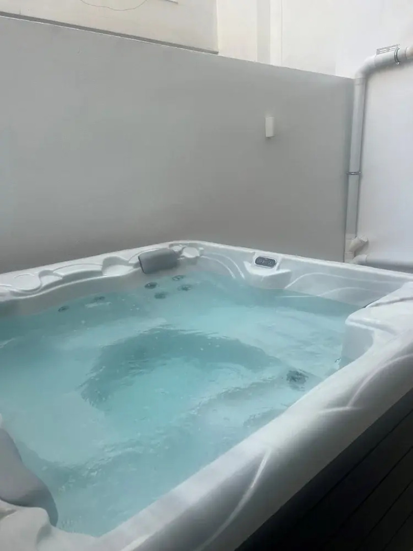 Mayfair by Premier Suites MT