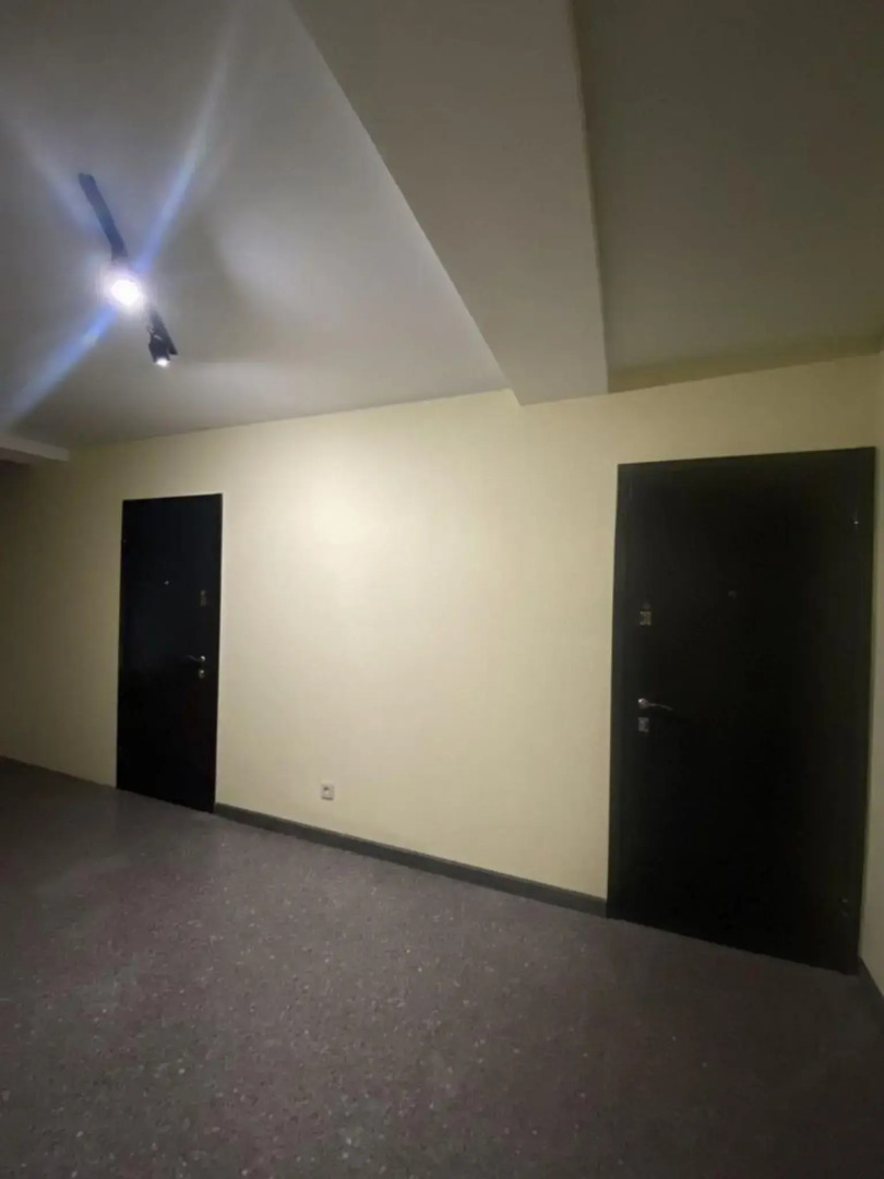 Желтый Нарцисс на улице Уральская