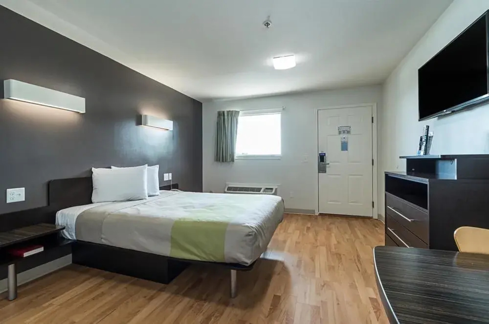 Savannah Suites Chamblee